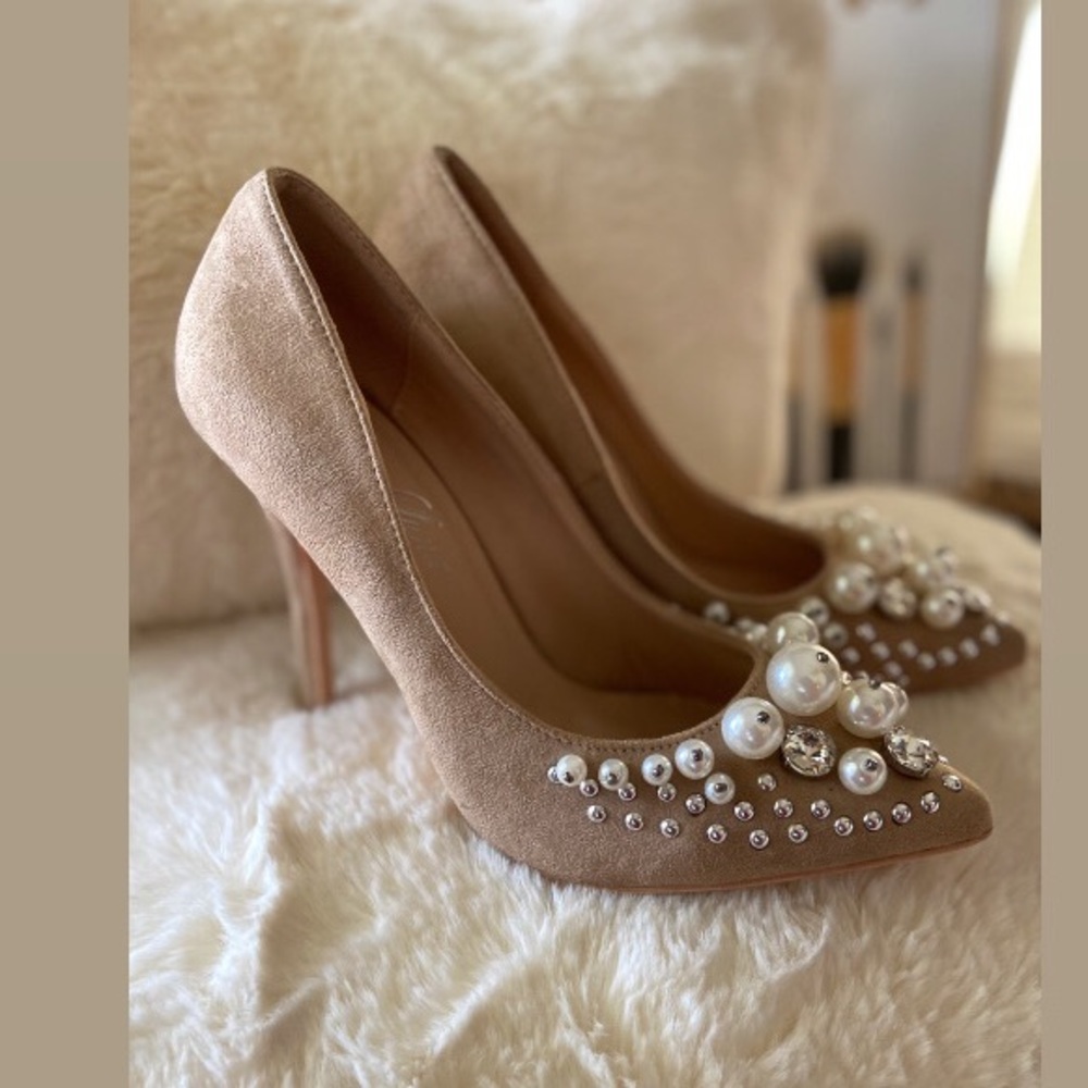 Taupe Pearl Heels